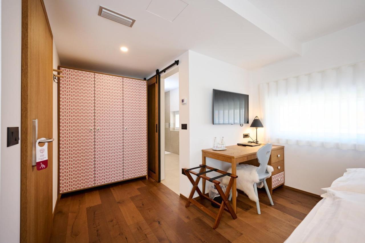 Hisa Ancka, Sencur - 3 Min To The Airport Hotel Ngoại thất bức ảnh