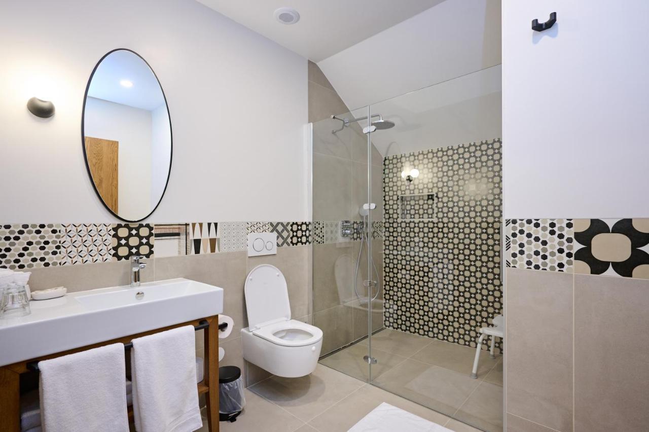 Hisa Ancka, Sencur - 3 Min To The Airport Hotel Ngoại thất bức ảnh