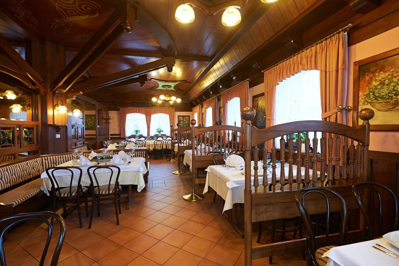 Hisa Ancka, Sencur - 3 Min To The Airport Hotel Ngoại thất bức ảnh